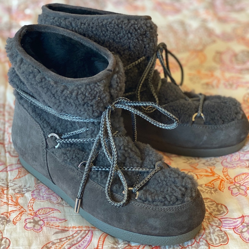 TECNICA MOON BOOT (Far Side Low Shearling)